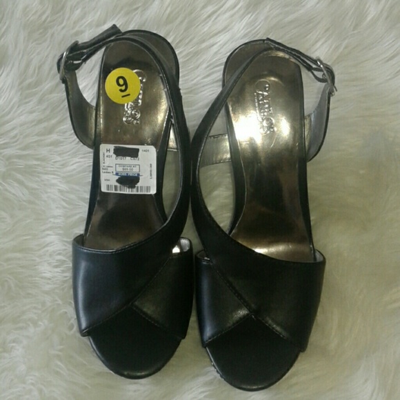 New Carlos Wedge Sandals - Picture 2 of 4